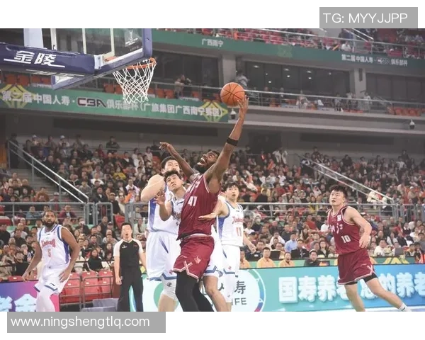 浙江与四川全场对决精彩回顾球队表现与战术分析全景呈现